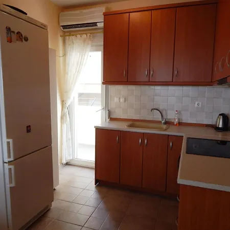 Tzelepis House In