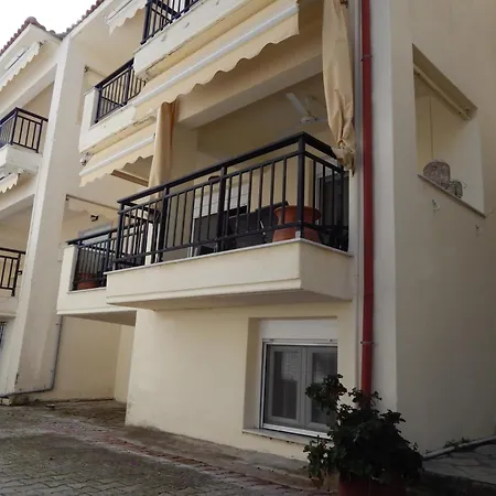 Tzelepis House In * 네아 스키오니