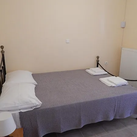 Apartment Tzelepis House In
