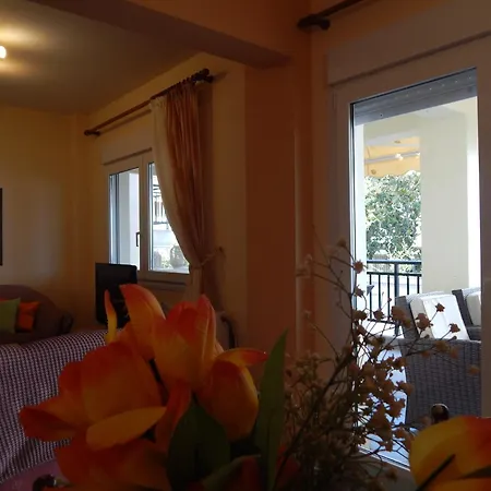 Tzelepis House In